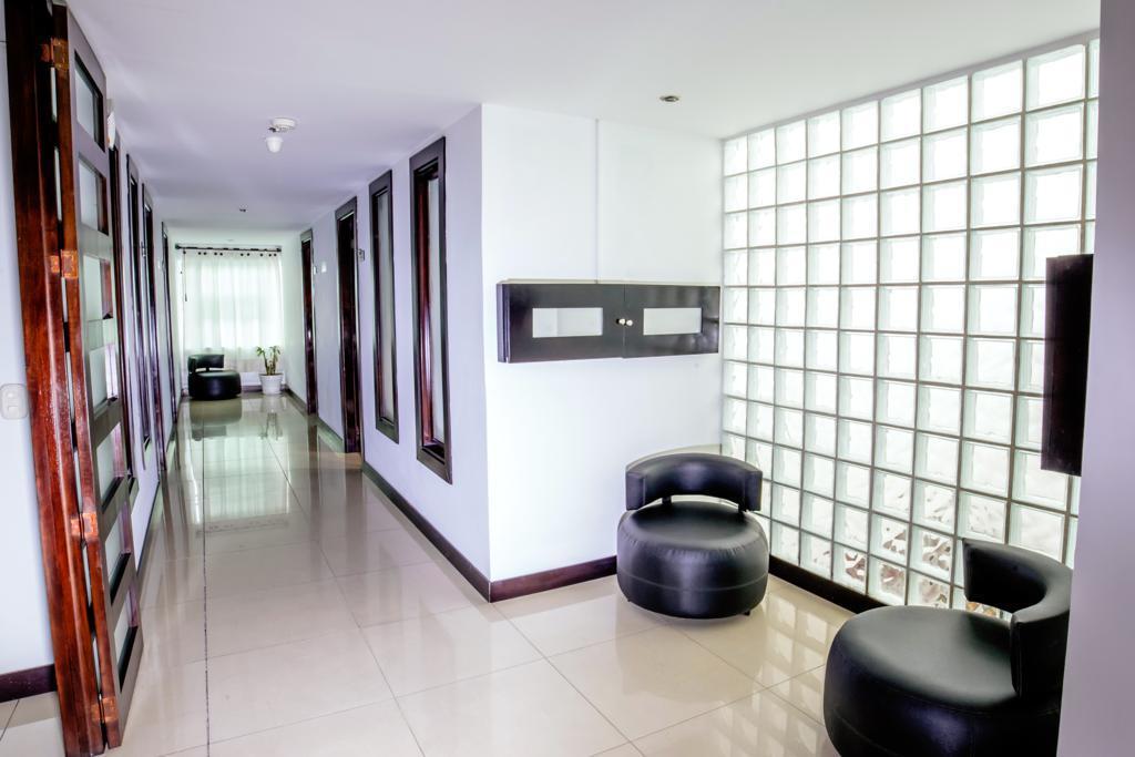 Aw Hotel Connect 33 Bogotá Kültér fotó