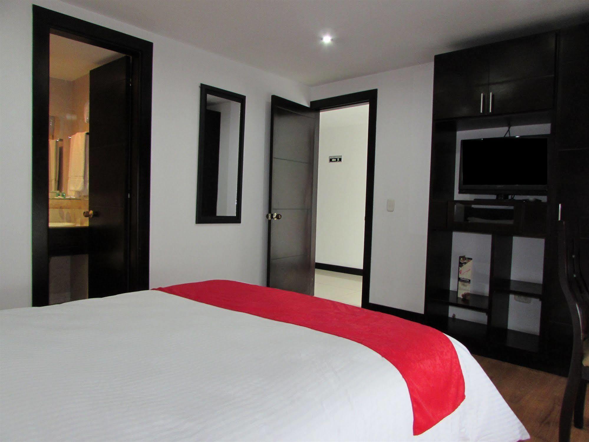 Aw Hotel Connect 33 Bogotá Kültér fotó